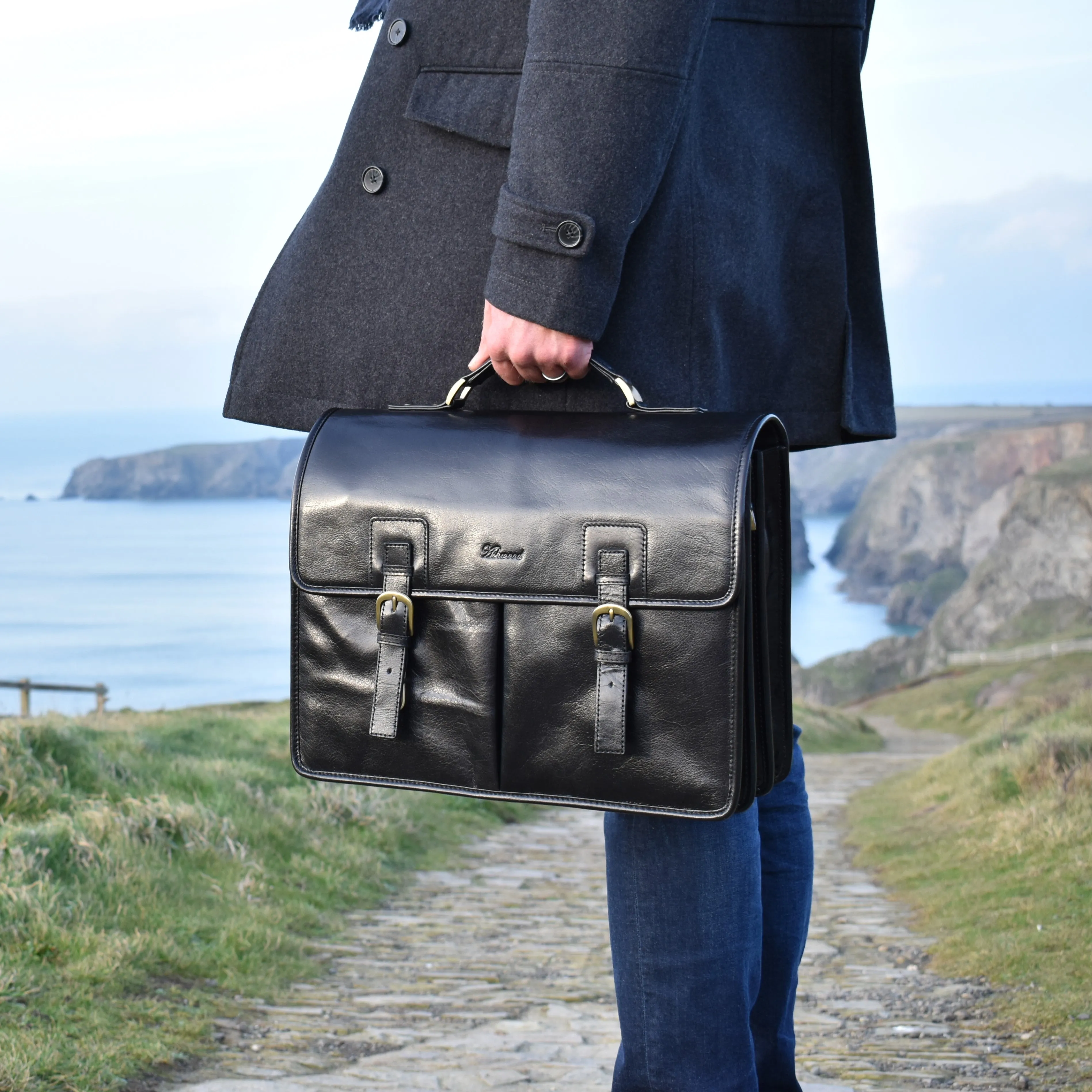 Black Executive Leather Briefcase - Laptop & Tablet Friendly