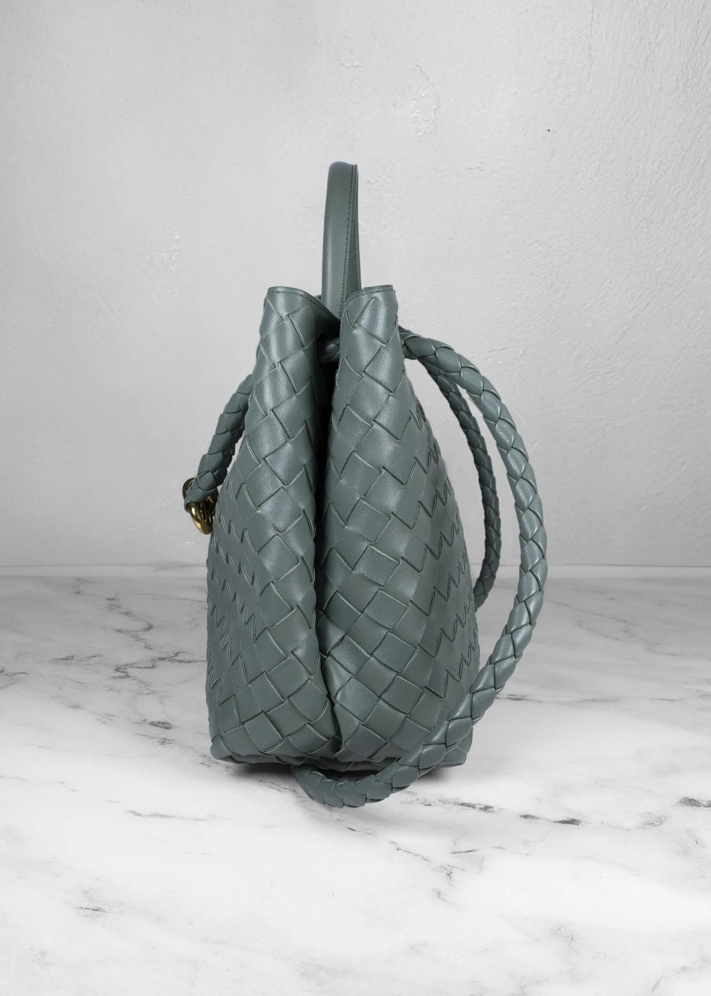 Bottega Veneta Andiamo Medium Shoulder Bag In Aloe