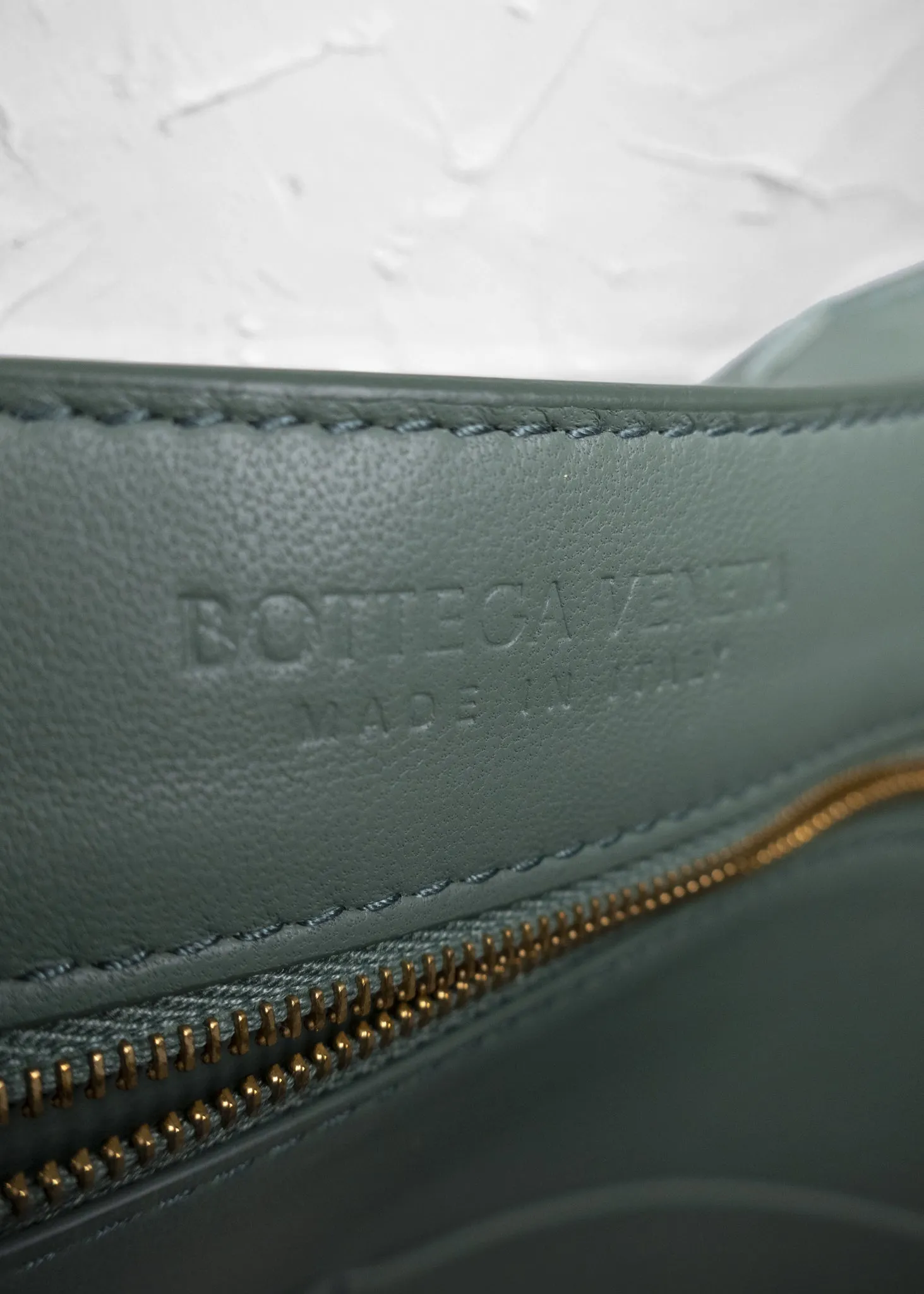 Bottega Veneta Andiamo Medium Shoulder Bag In Aloe