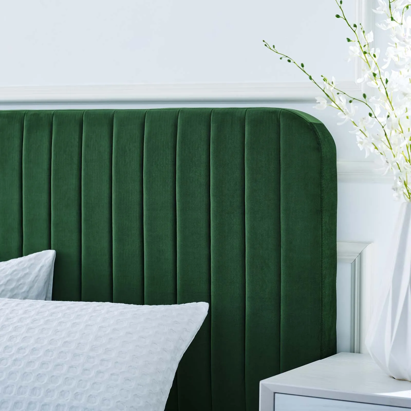 Celine Channel Tufted Performance Velvet Full Platform Bed Emerald MOD-6335-EME